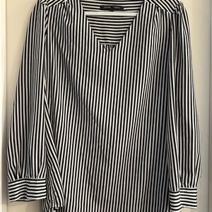 Cynthia Steffe Black and White Relaxed Blouse with Bib Collar